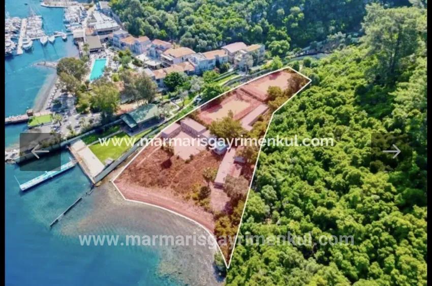 Feld Zu verkaufen in Adaköy Bz. Marmaris - Gehäuse-Zonierung - 4.500 m²