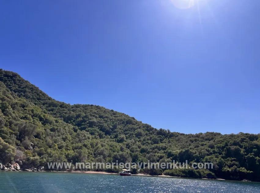Marmaris Paradiesinsel zu verkaufen 2000 m2 Dorf