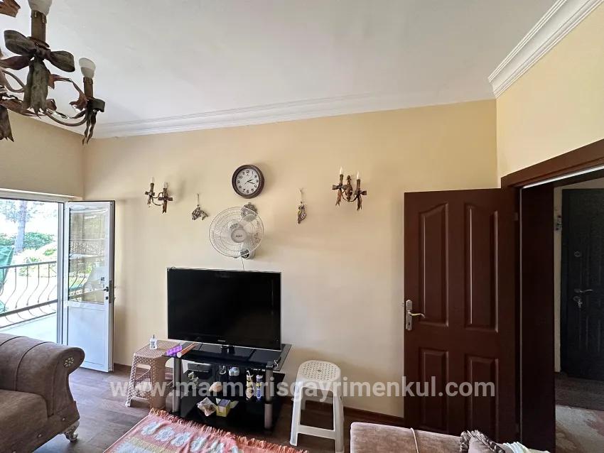 In Hisarönü 2+1 möbliertes Mietapartment – 100 m vom Strand