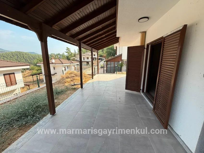 2+1-Zimmer Einfamilienhaus Zu vermieten in Çetibeli Bz. Marmaris - 140 m²