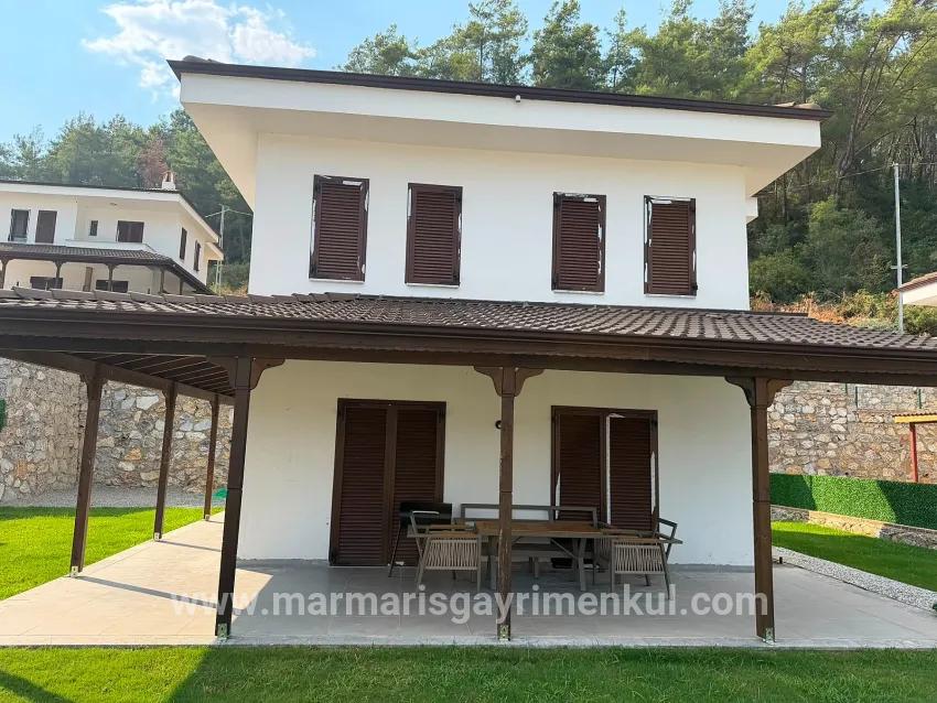 5+1-Zimmer Villa Zu verkaufen in Çetibeli Bz. Marmaris - 220 m²