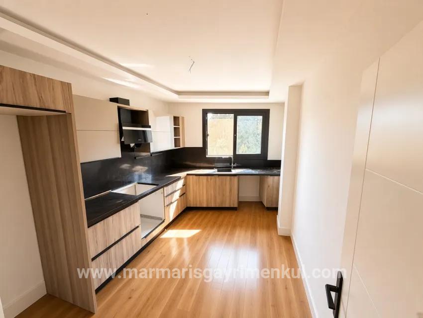 3+1-Zimmer Appartement Zu verkaufen in Armutalan Bz. Marmaris - 140 m²