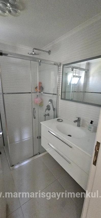 3+1-Zimmer Einfamilienhaus Zu verkaufen in İçmeler Bz. Marmaris - 200 m²