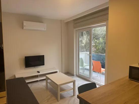 Zu vermieten 1+1 Wohnung – mit hohem Eingang – Siteler Viertel