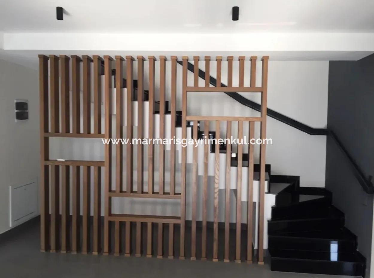 Schöne Villa Zum Verkauf In Marmaris Beldibi District, Villa Smart-Villa 220 M2 4 Zimmer 2 Wohnzimmer