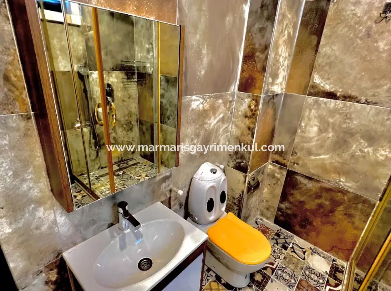 Villa Zu Verkaufen In Marmaris Çetibeli Mit 3 Swimmingpools Und Kinderbecken Und Hausmeisterhaus Auf 780M2 Grundstück