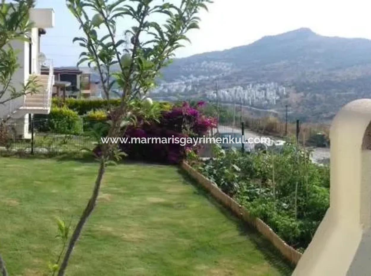 Erdgeschoss, Separater Eingang, In Einer Wohnanlage Mit Pool, 5 Minuten Von Türkbükü Entfernt.