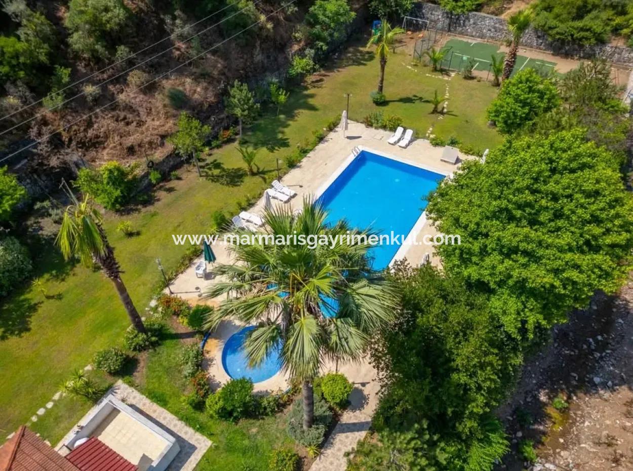 3 1 Garten-Maisonette-Wohnung Zum Verkauf In Beldibi Im Stadtteil Marmaris In Einem Komplex Mit Blick Auf Die Natur Swimmingpool