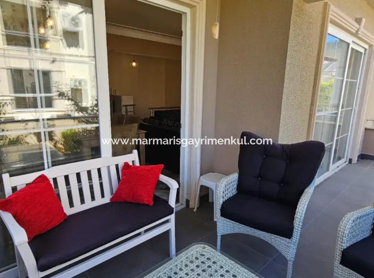 Camiavlu Neighborhood 3 1 Rückwärtsduplex Zum Verkauf Auf Einem Sicheren Gelände Mit Pool