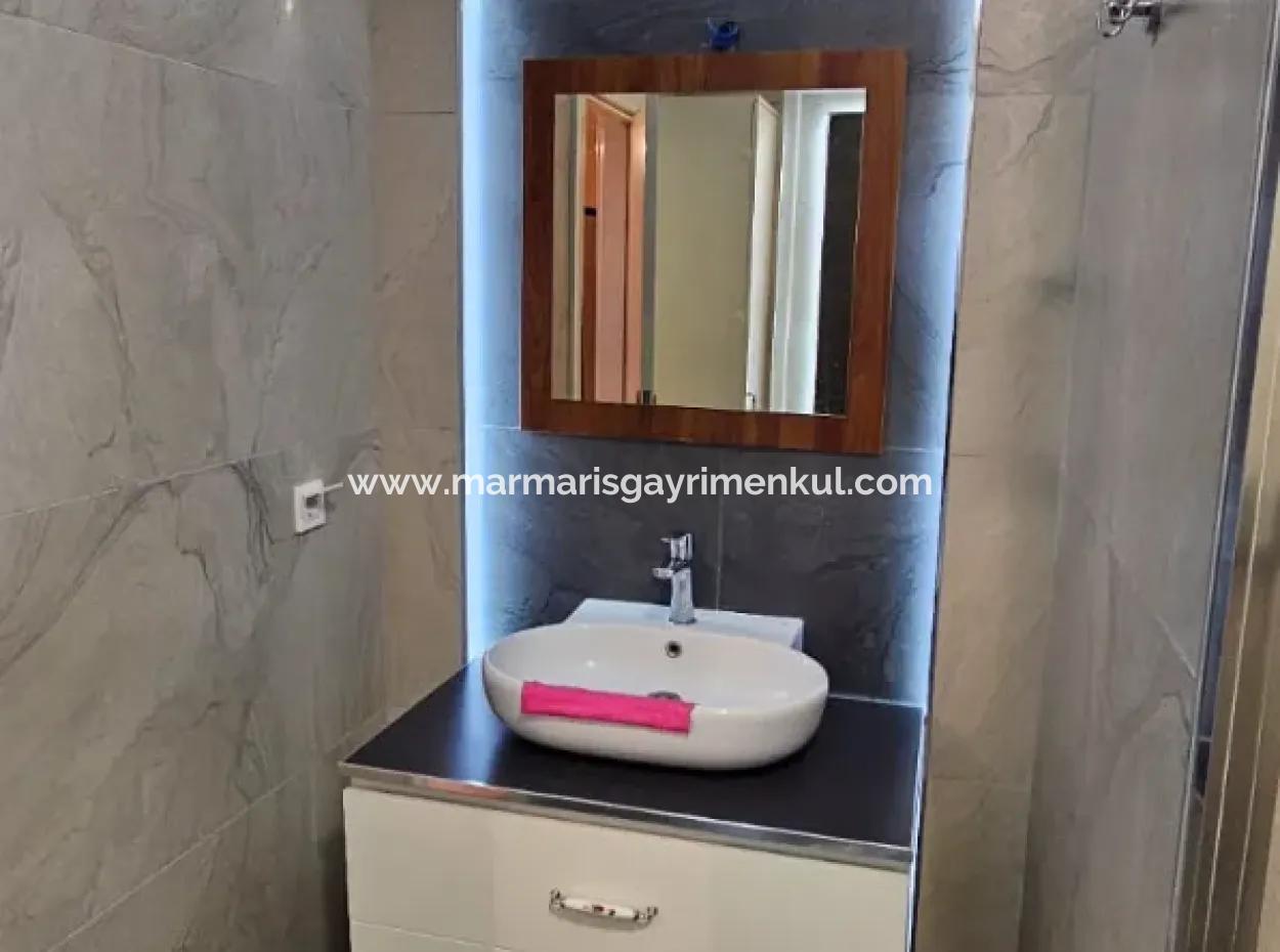 Camiavlu Neighborhood 3 1 Rückwärtsduplex Zum Verkauf Auf Einem Sicheren Gelände Mit Pool