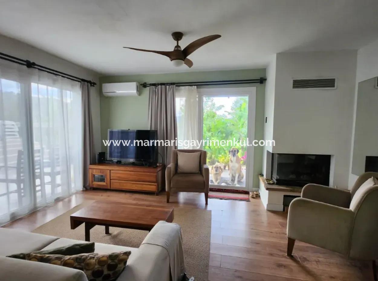 Ortaca-Stadtteil Zum Verkauf 10.000 M² Maßgefertigtes Bauernhaus Mit Pool