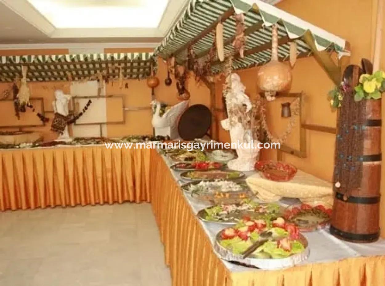 70 Zimmer-Hotel Zum Verkauf In Der Nähe Des Meeres In Zentrum Von Marmaris