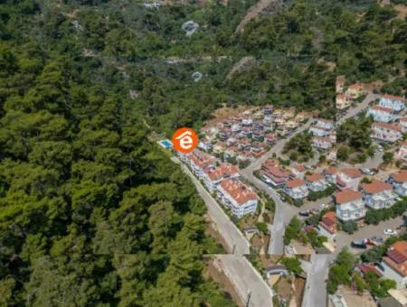 3 1 Garten-Maisonette-Wohnung Zum Verkauf In Beldibi Im Stadtteil Marmaris In Einem Komplex Mit Blick Auf Die Natur Swimmingpool