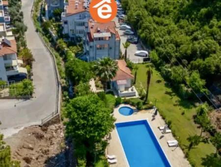 3 1 Garten-Maisonette-Wohnung Zum Verkauf In Beldibi Im Stadtteil Marmaris In Einem Komplex Mit Blick Auf Die Natur Swimmingpool