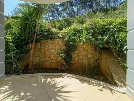 3 1 Garten-Maisonette-Wohnung Zum Verkauf In Beldibi Im Stadtteil Marmaris In Einem Komplex Mit Blick Auf Die Natur Swimmingpool