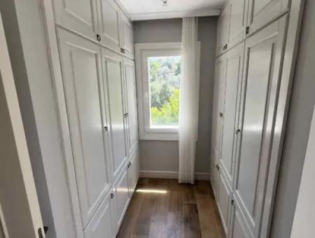 3 Zimmer 1 Wohnzimmer 140M2 2 Villen Zum Verkauf Mit Pool Mit Herrlichem Meerblick Im Viertel Selimiye Im Bezirk Marmaris