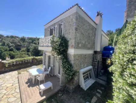 3 Zimmer 1 Wohnzimmer 140M2 2 Villen Zum Verkauf Mit Pool Mit Herrlichem Meerblick Im Viertel Selimiye Im Bezirk Marmaris