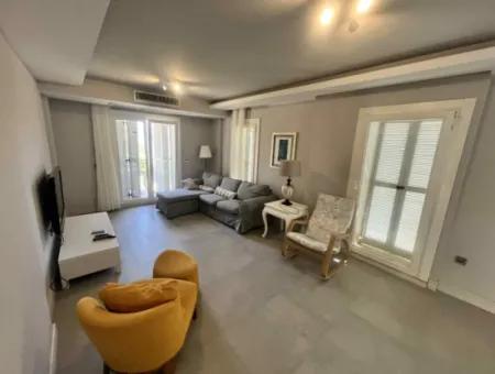 3 Zimmer 1 Wohnzimmer 140M2 2 Villen Zum Verkauf Mit Pool Mit Herrlichem Meerblick Im Viertel Selimiye Im Bezirk Marmaris