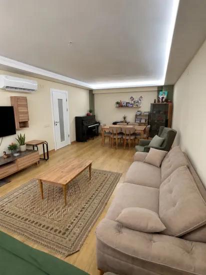 3+1 Duplexwohnung Zum Verkauf In Einem Jungen Gebäude In Armutalan