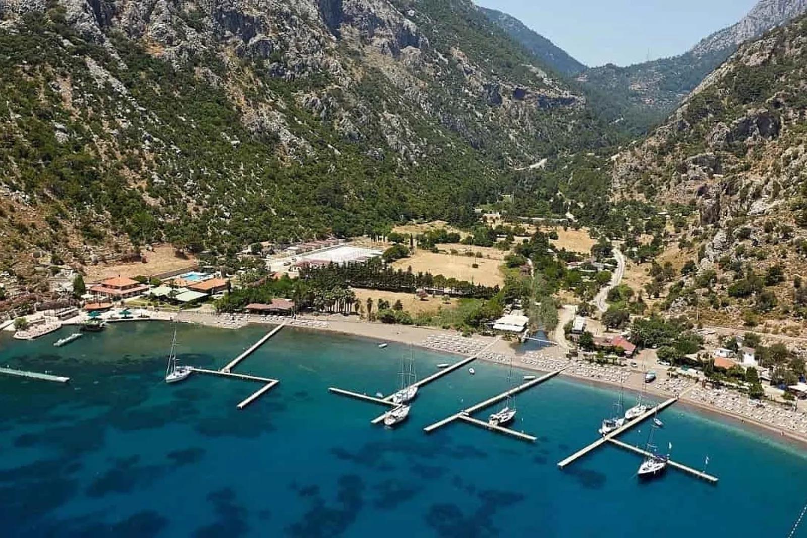 Marmaris Farm village In 2500m2 sea nearby for sale Private property