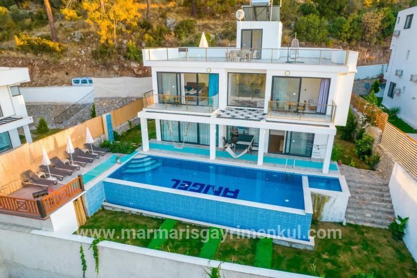 In Faralya, a magnificent villa with a sea view
