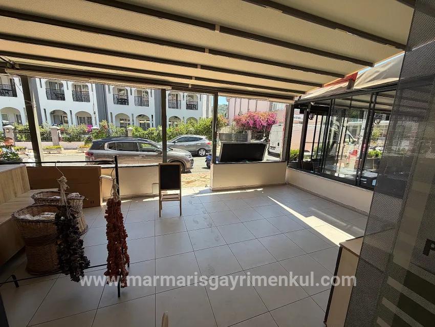 Armutalan centre for sale 50 m2 street above shop