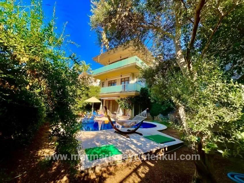4+2 Bedroom Detached house For sale in Armutalan Nbh. Marmaris - 970 m²
