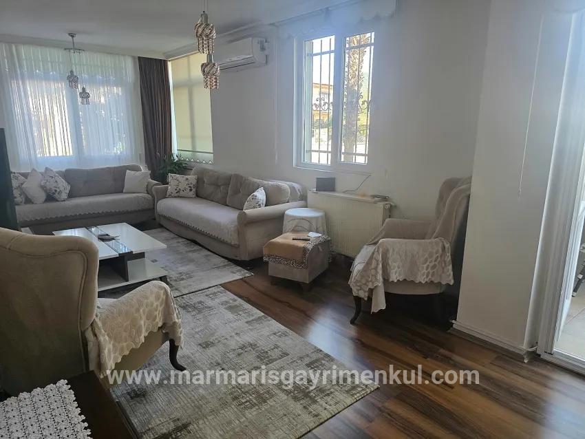 4+1 Bedroom Apartment For sale in Armutalan Nbh. Marmaris - 160 m²