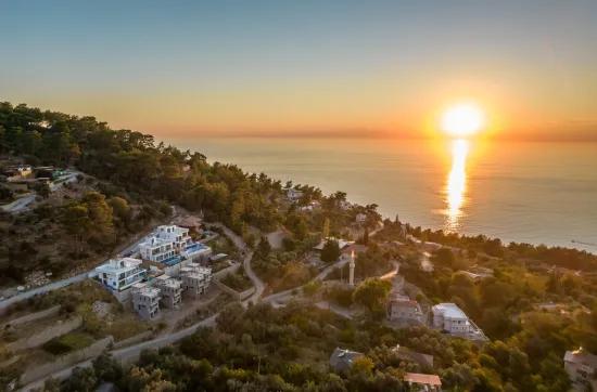 In Faralya, a magnificent villa with a sea view