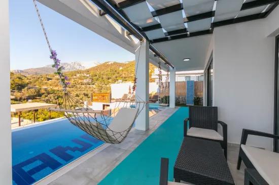In Faralya, a magnificent villa with a sea view