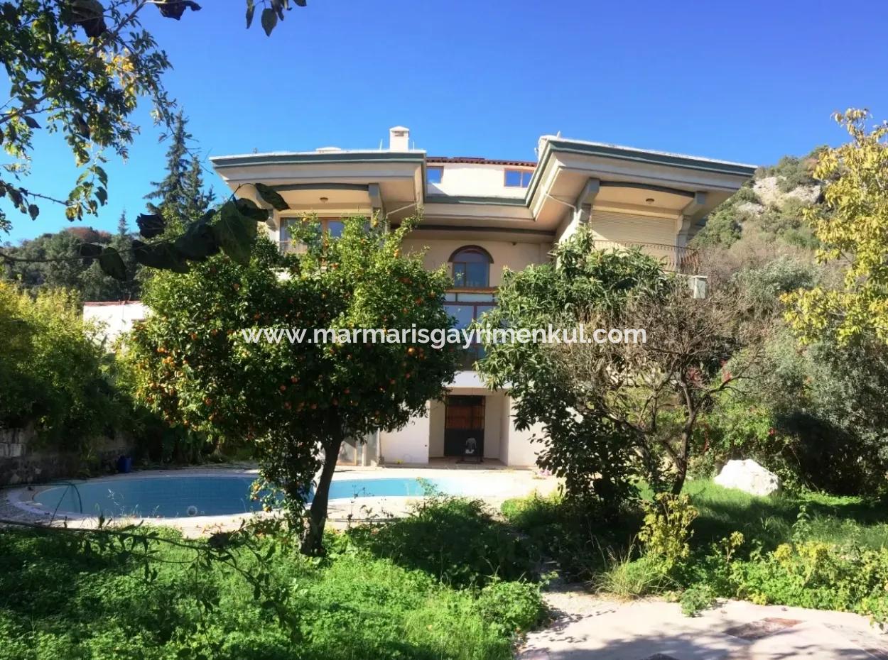 10 Bedroom 2 With Pool In The Centre Of Marmaris.2500M2 Plot Is For Sale In Our Estate.