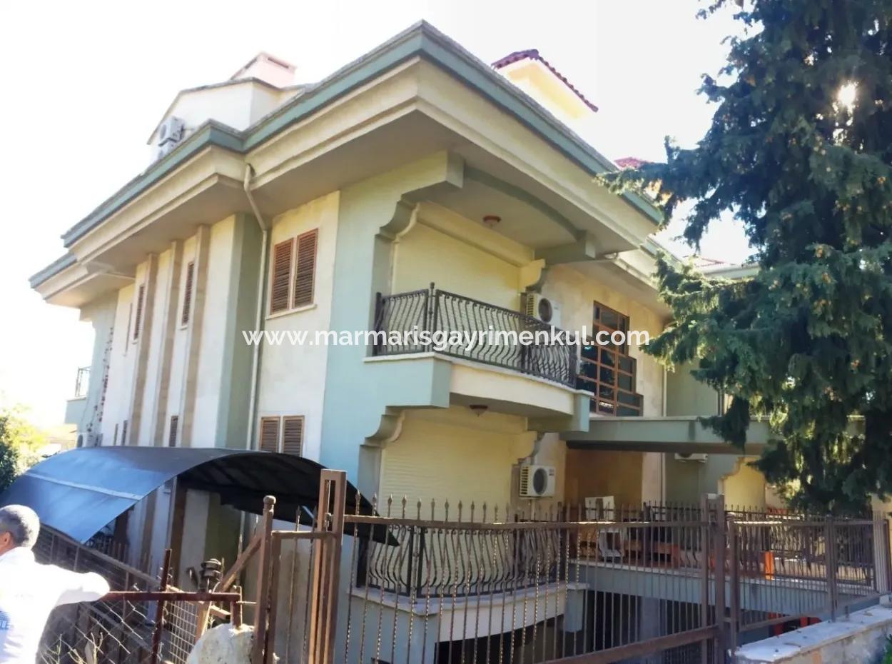 10 Bedroom 2 With Pool In The Centre Of Marmaris.2500M2 Plot Is For Sale In Our Estate.