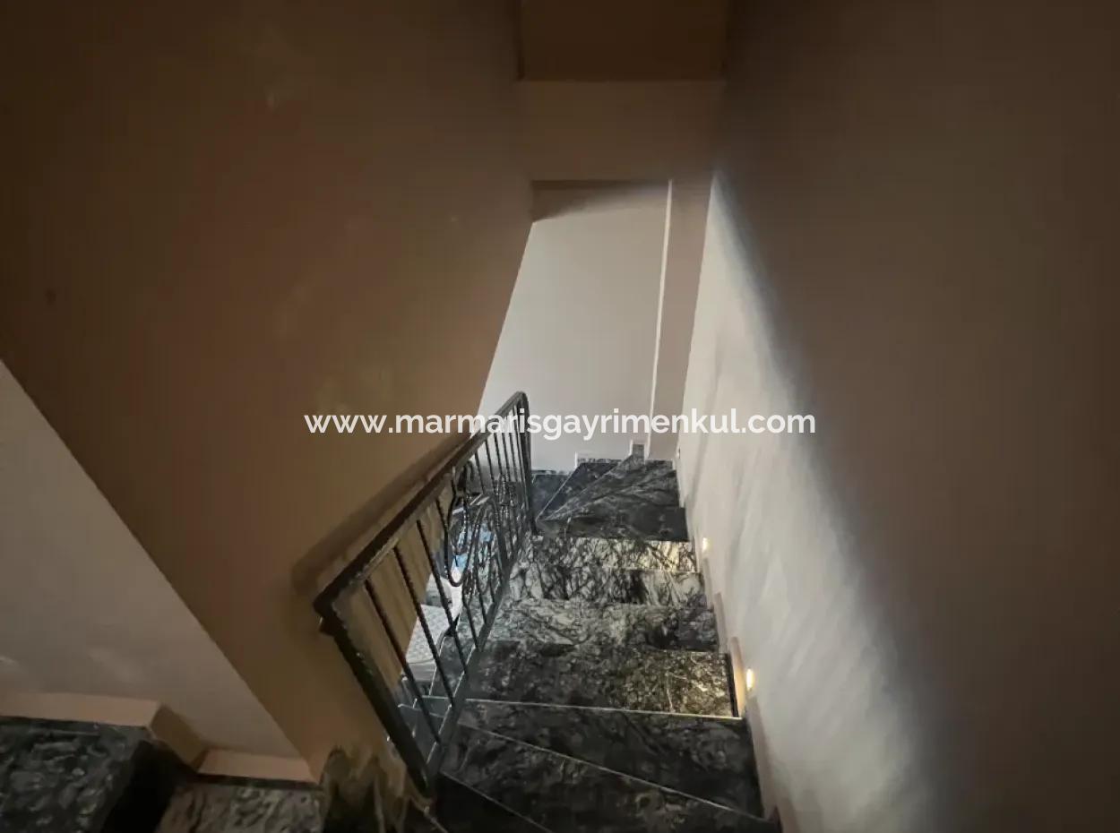 3 Rooms, 1 Living Room, 3 Bathrooms, Ultra-Luxury Daily Rental Villa With Fully Detached Swimming Pool In Marmaris Cetibeli Neighborhood