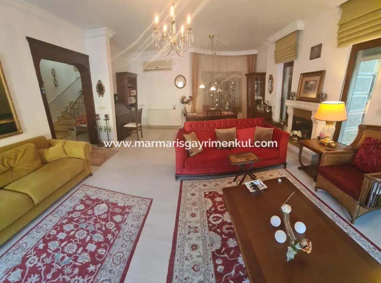 Villa For Sale In Armutalan, Marmaris With A Fully Detached Garden And Pool