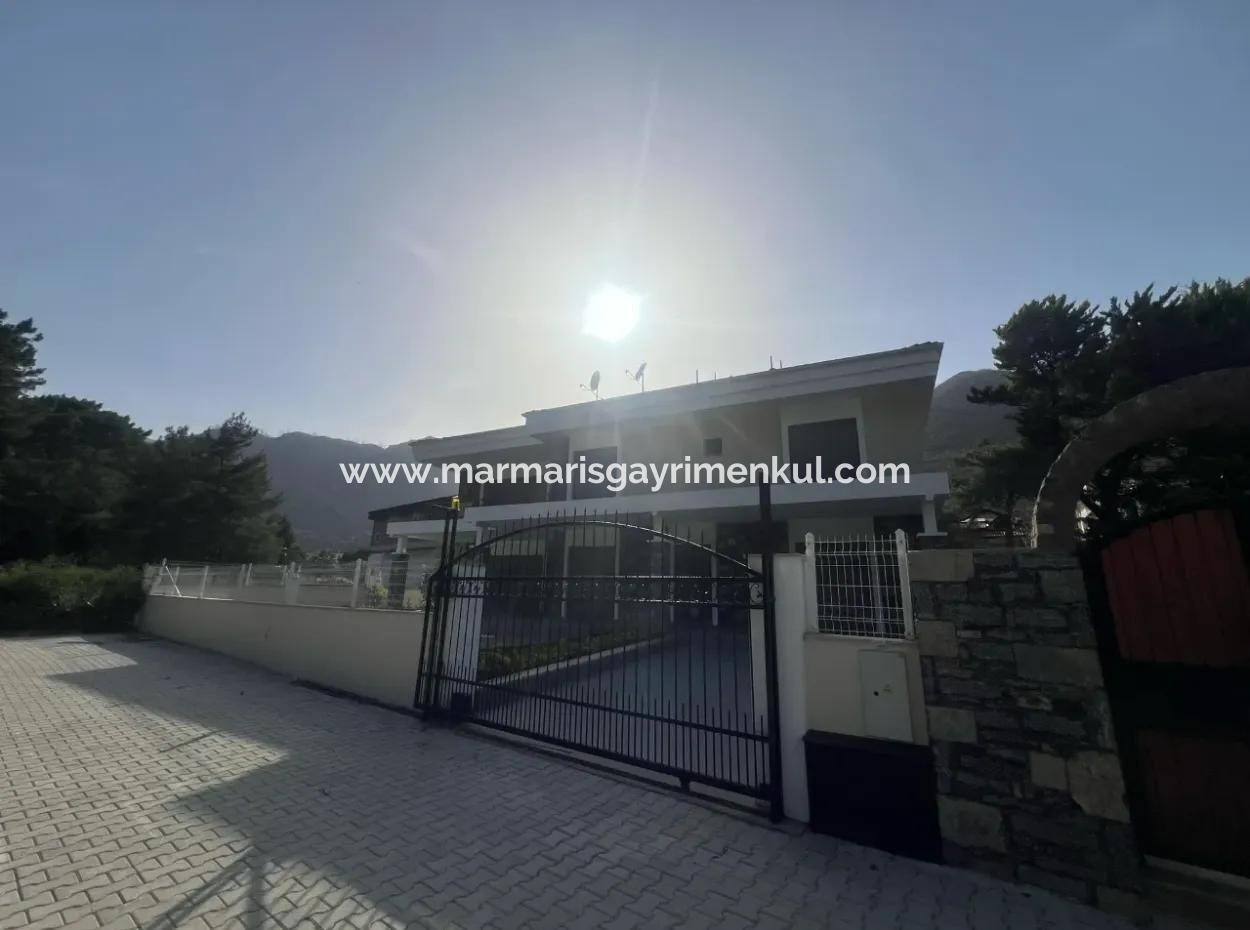 Ultra Luxury Villa For Sale In Icmeler Neighborhood Of Marmaris District, 4 Rooms 4 Bathrooms 240M2 With Swimming Pool In A Fully Detached 450M2 Plot With Forest View