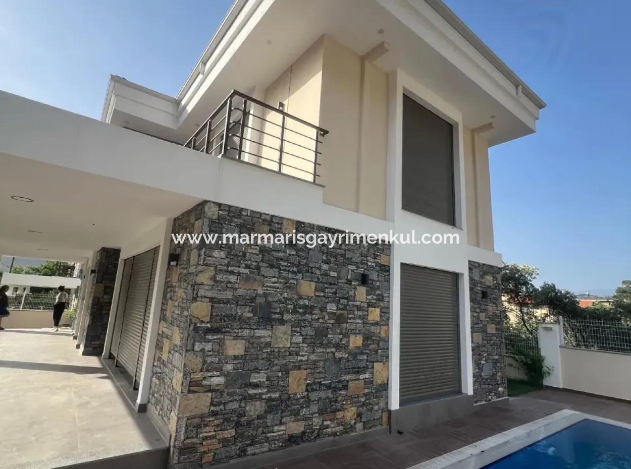 New Building With Detached Swimming Pool Close To The Sea In Icmeler Neighborhood Of Marmaris District 3 Rooms 1 Living Room 3 Bathrooms 200M2 Ultra Luxury Villa For Sale On A Plot Of 350M2