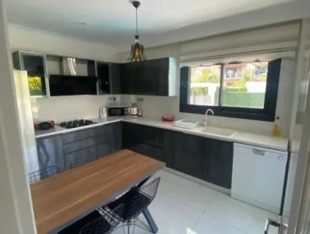 Marmaris Çamdibi 5 1 Fully Detached Pool Furnished Triplex Villa For Rent