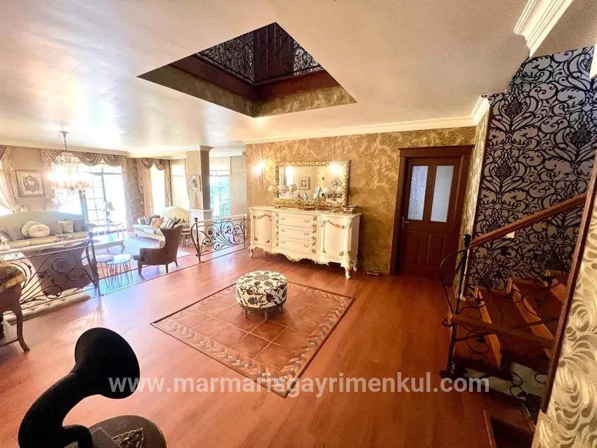 Для продажи Семейный дом 4+2 в Armutalan Marmaris - 970 m²