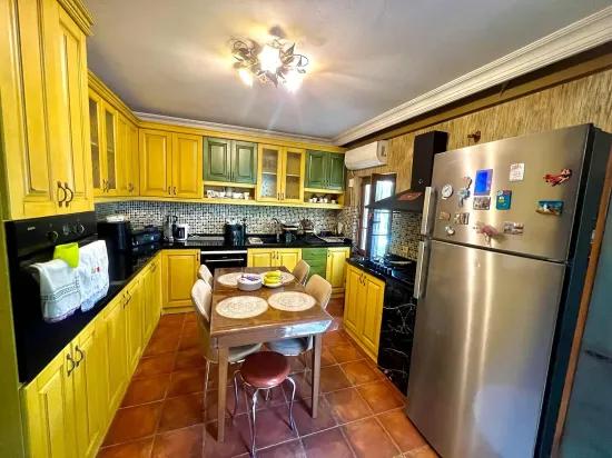 На продажу 4+2 Вилла – 970 m² доля участка – Armutalan