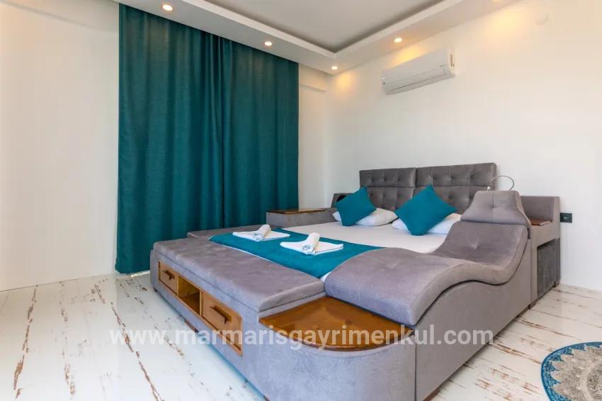 Faralya'da deniz manzaralı muhteşem bir villa