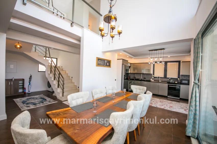 Fethiye Faralya Mah. Satılık 4+1 Müstakil ev - 500 m²