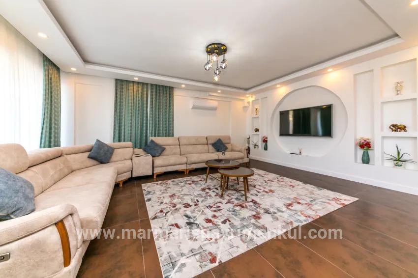 Fethiye Faralya Mah. Satılık 4+1 Müstakil ev - 500 m²
