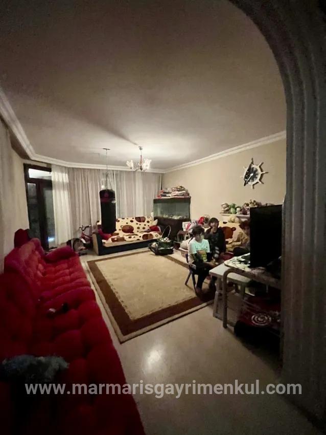 Marmaris orman teknikerleri sitesinde satılık 3+2 villa
