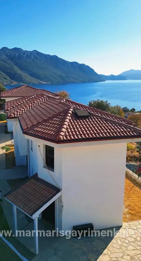 Marmaris Söğüt köyünde muhteşem Symi manzaralı Özel malikane