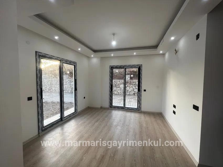 Marmaris Bozburun mahallesinde muhteşem deniz manzaralı 4+1 sıfır 170 m2 satılık villa