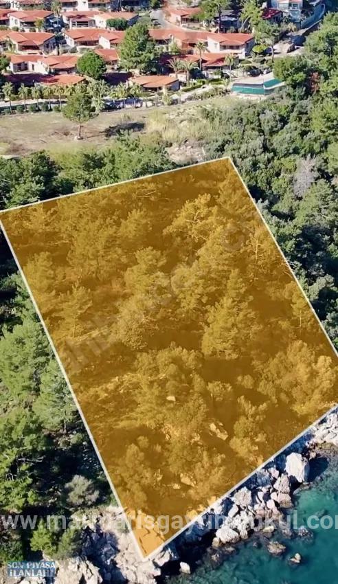 Marmaris Turunç koyunda denize sıfır 4700 m2 kontrollü kullanım alanı