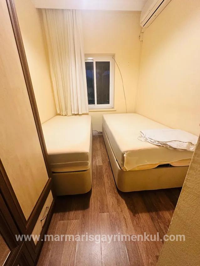 Hisarönü'nde 2+1 Eşyalı Kiralık Daire – Sahile 100 m