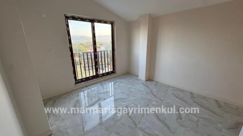 Ula Kızılyaka Mah. Satılık 3+1 Villa - 465 m²