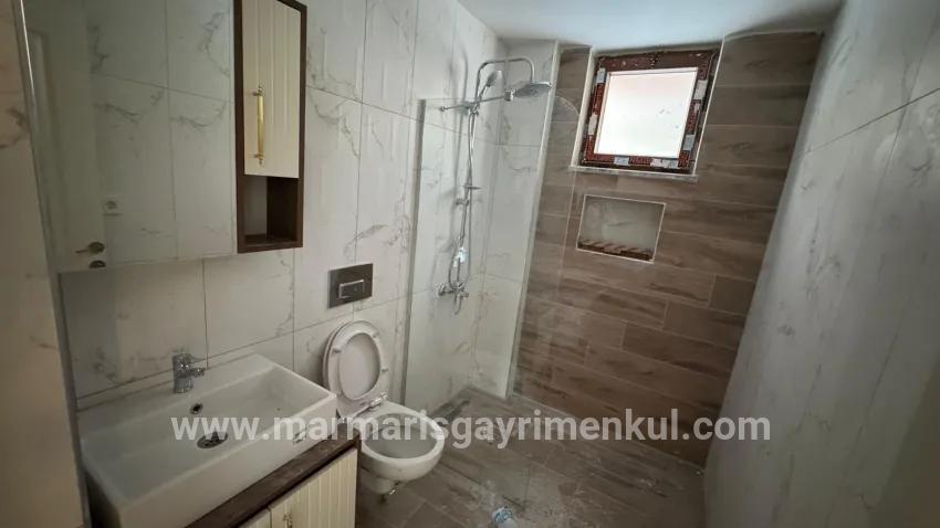 Ula Kızılyaka Mah. Satılık 3+1 Villa - 465 m²