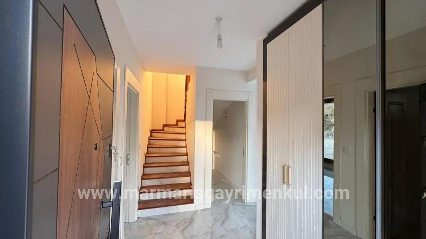 Ula Kızılyaka Mah. Satılık 3+1 Villa - 465 m²